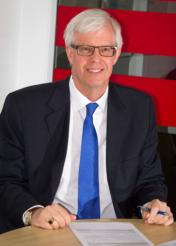 Scott held a senior position with AusAID, 2015
